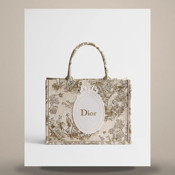 DIOR Riviera Book Tote Strap Bag Medium Beige Multi Color Toile de Jouy Floral Garden Stickerei & Weißes Medaillon (36 x 27.5 x 16.5 cm) M1354OEUQ 158666124 [P]