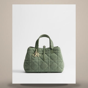 DIOR Tujur Bag Medium Cedar Green Macrocannage Wildleder Ziegenleder 158666143 [P]