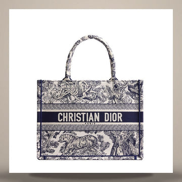 Dior Book Tote Medium Ecru & Blue Toile de Jouy Embroidery (14.2 × 10.8 × 6.5 in) 158667315 [P]