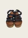 CHANEL Schwarze Lackleder Riemen Holz Sandalen 158677717 [P]