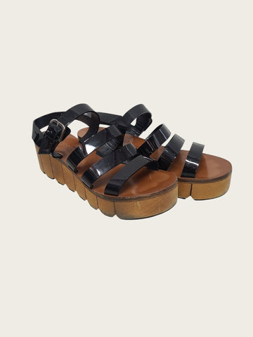 CHANEL Black Patent Strap Wood Sandals 158677717 [P]