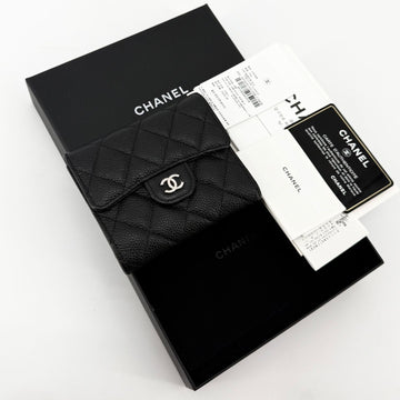 CHANEL Klassische Kaviar Geldbörse mit silbernem Logo 158711070 [P]