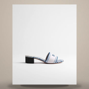 DIOR Riviera Dway Hill Slide weiße & blaue bestickte Baumwolle, Toile de Jouy florales Gartenmotiv 158713509 [P]