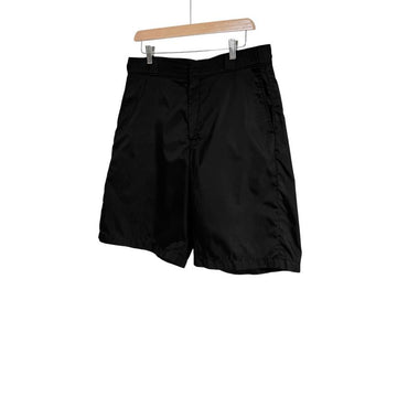 PRADA 三角ロゴ リナイロン バミューダ ショーツ パンツ ブラック 46 158731953 [P]