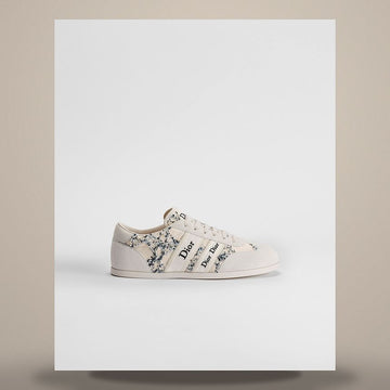 DIOR Sneaker mit Schleife in weißem Wildleder und weißem, blauem Cannage-Baumwollbouclé 158733088 [P]