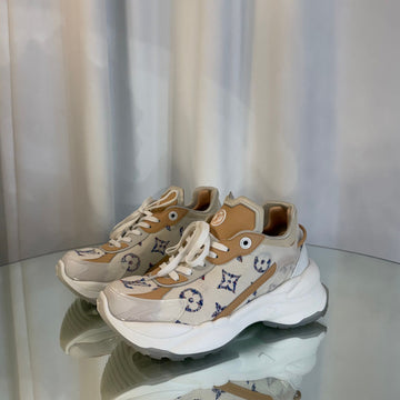 Louis Vuitton Run 55 Sneakers 158750411 [P]