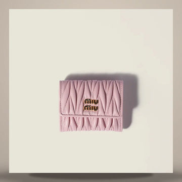 MIU MIU スモール マテラッセ ナッパ レザー 財布 158758842 [P]