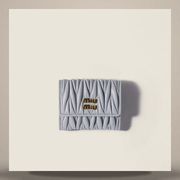 MIU MIU Kleine Matelassé Nappa Leder Geldbörse 158758867 [P]