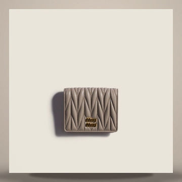 Miu Miu Matelassé Napa Leather Wallet 158758897 [P]