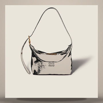 MIU MIU Hobo-Tasche aus Spirit Nappa-Leder 5BC217_QJB_F0002_V_WOO 158759863 [P]