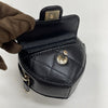 CHANEL Herz-Anhänger Mini Tasche Schwarz mit Gold AP4838 158803754 [P]