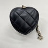 CHANEL Herz-Anhänger Mini Tasche Schwarz mit Gold AP4838 158803754 [P]