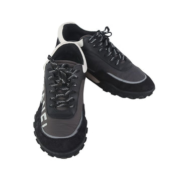 CHANEL Cruise Sneakers with CC Lettering Logo 39 37579Y-1 158813744 [P]