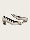 Roger Vivier White Black Bell Pumps 158814026 [P]