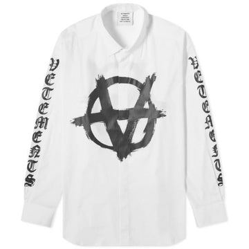 VETEMENTS アナキ ロゴ シャツ (UE64SH190W) 124540776 [P]
