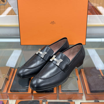 HERMES Loafer schwarz mit silberner Schnalle H201199Z 158873355 [P]
