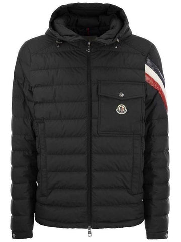 Moncler Short Down Jacket 133041752 [P]