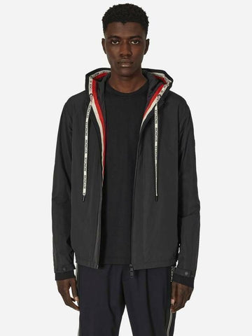 MONCLER Hooded Jacket 1A00156 54A91 999 133041760 [P]
