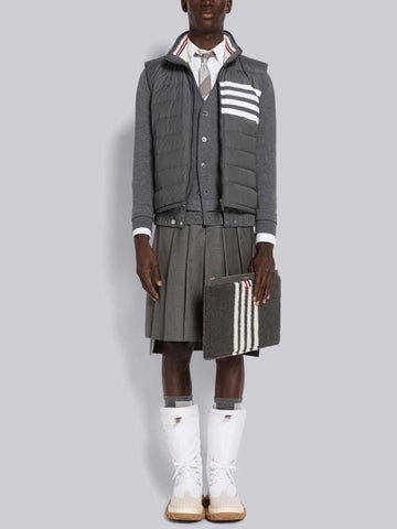THOM BROWNE 4-Fach Streifen Polyester Twill Steppweste MVD024X 07259 035 133045359 [P]