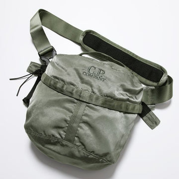 CP COMPANY ナイロン B ショルダー ポーチ (16CMAC007A 005269G 627) 75934364 [P]