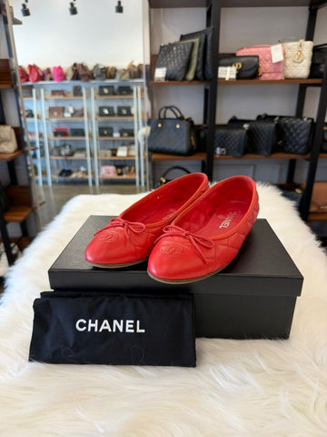 CHANEL Quilted Ballerina Flats Rot (G26250) 159051538 [P]