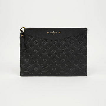 LOUIS VUITTON Tägliche Pouch Monogramme geprägt Leder Clutch Schwarz 158643547 [P]
