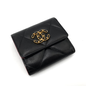 CHANEL 19 Trifold Geldbörse 159077003 [P]