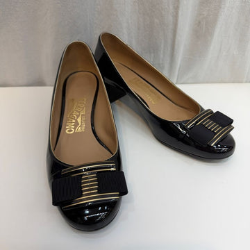 Salvatore Ferragamo Pumps Black Glossy Woman Shoes 6 159086066 [P]