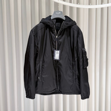 PRADA トライアングルロゴ ニュナイロン ブルゾン ジャケット ブラック 159101893 [P]