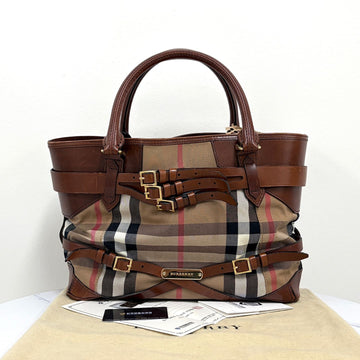 BURBERRY Gepunktete Ledertasche mit Gürtel 159136041 [P]