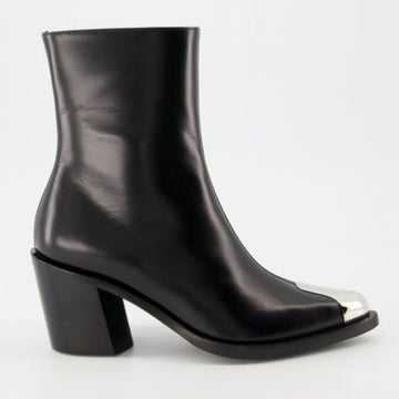 Alexander McQueen Metal Pointed Toe Ankle Boots stamp: 709986 WHSWD 1081 75812012 [P]