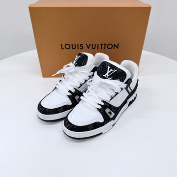 LOUIS VUITTON Monogram Trainer Sneakers Schwarz 159275892 [P]