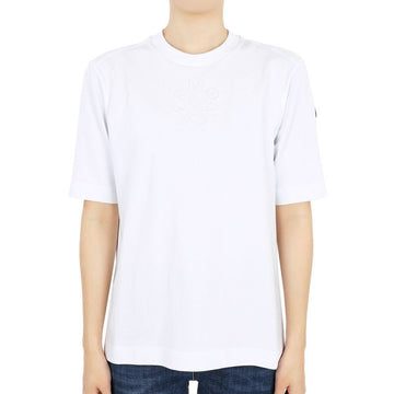 Moncler Women's Round Embossed Logo Short Sleeve T-Shirt (White) 8C00002 89A17 001 76803654 [P]