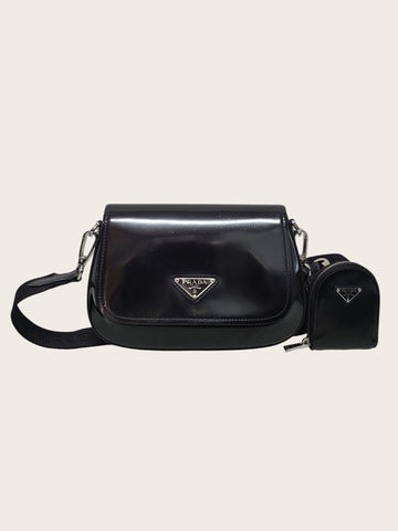 PRADA ブラック ブラッシュド レザー フラップ ポーチ ストラップ ショルダー クロスバッグ 159298430 [P]