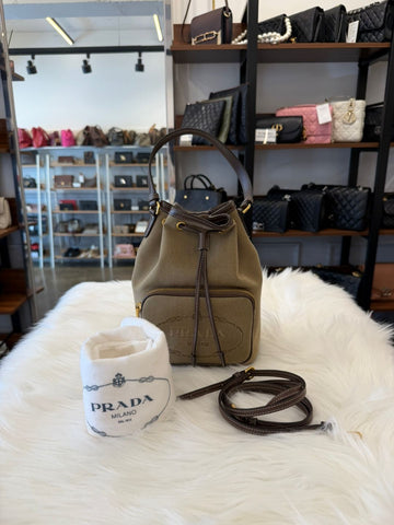 PRADA ヘリテージ ベージュ バケットバッグ(1BH097) 159298512 [P]