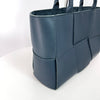 Bottega Veneta Arco Medium Tote Bag (609175) 159305240 [P]