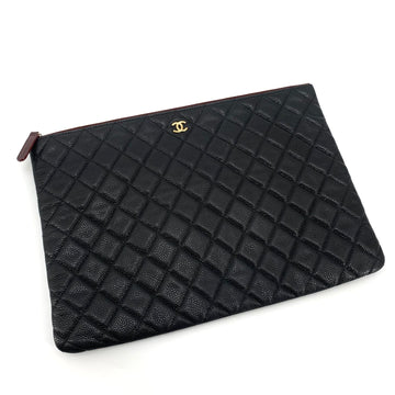 CHANEL クラシックキャビアゴールド金具クラッチラージ 159347965 [P]