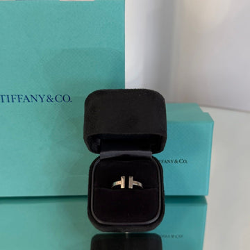 TIFFANY & CO Tスクエアリングホワイトゴールド5.5号 159399319 [P]