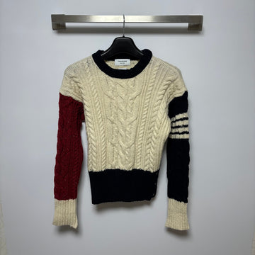THOM BROWNE Aran Kabelstrick mit diagonalem Armband (3) 159411181 [P]