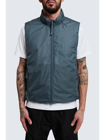 CP COMPANY ベスト 16CLOW005A 110033A 975 133021525 [P]