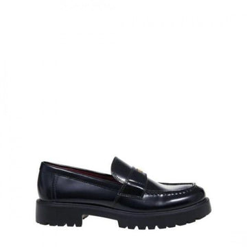 TORY BURCH クラシックLugローファー163948006 152200788 [P]