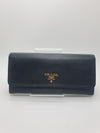 PRADA サフィアーノ長財布 (ブラック/ハイビスカス) 159473196 [P]