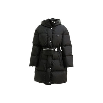 PRADA 三角ロゴポケットベルト付きフードロングダウンジャケット 159537280 [P]