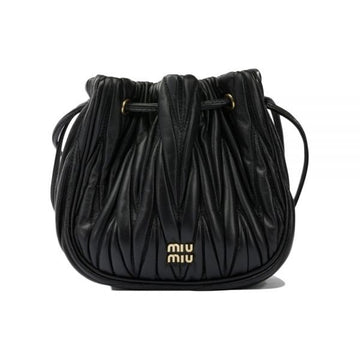 MIU MIU マテラッセ ナッパレザー ポーチバッグ ブラック 5ND022 AFPP F0002 159537549 [P]