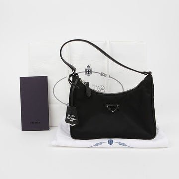 PRADA Re-Edition 2005 Saffiano Trimmed Re-Nylon Hobo Bag Schwarz 159347828 [P]