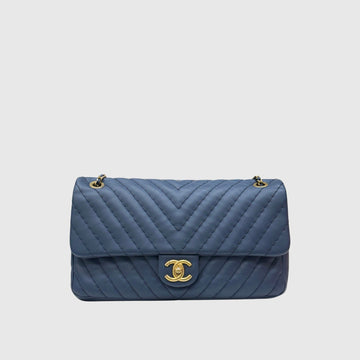 CHANEL Begrenzte Chevron-Medallion-Umhängetasche Blau 16. Serie 159595273 [P]