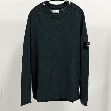 Stone Island Emblem Long Sleeve Knit 7115513A3 159659417 [P]