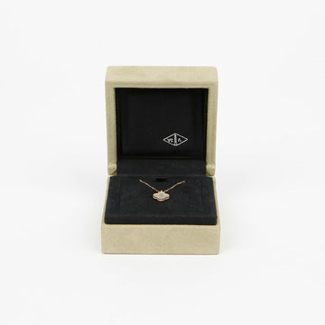 Van Cleef & Arpels Alhambra Pendant Necklace Sweet Yellow Gold White Mother of Pearl 159296996 [P]