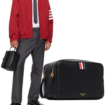 THOM BROWNE Soft Pebble Grain Waschbeutel 26FW 159664722 [P]