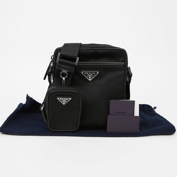 PRADA トライアングルロゴ リナイロン サフィアーノ レザー ショルダーバッグ ブラック 159472715 [P]